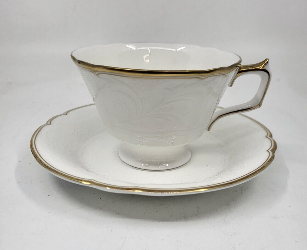 DARLEY ABBEY PURE GOLD CUP & SAUCER