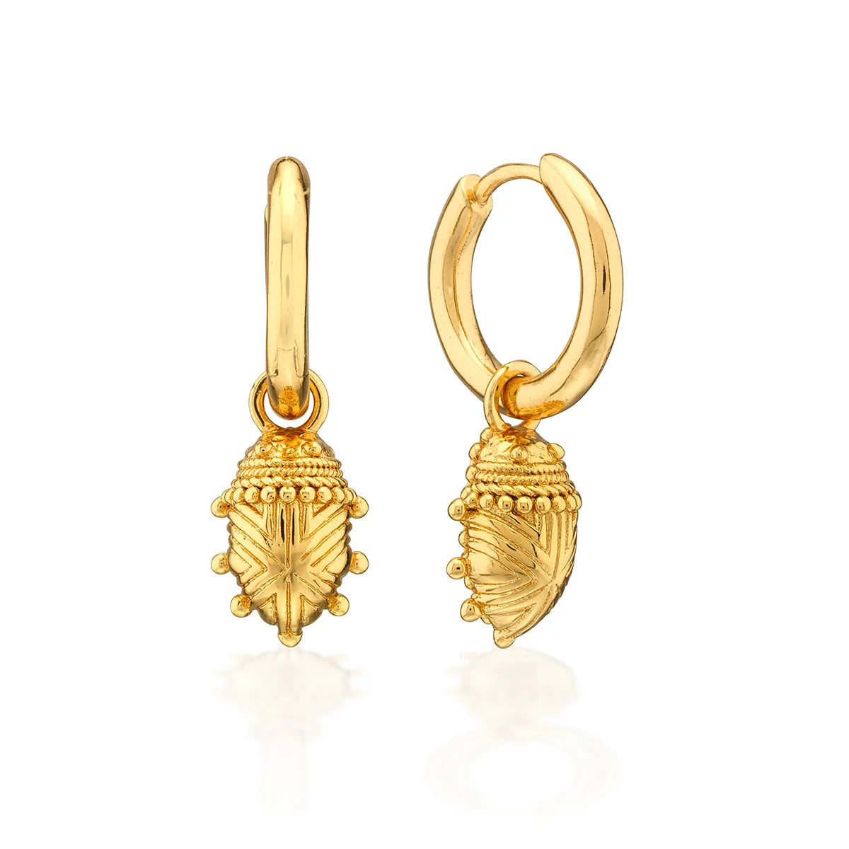 EARRINGS SCARAB HUGGIE