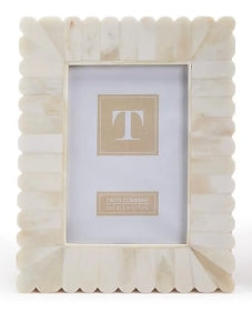 FRAME SCALLOPED LG
